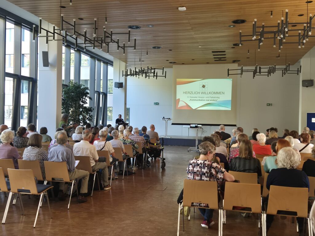 Kasseler Hospiz- und Palliativtag 2026: „Kommunikation mal anders“